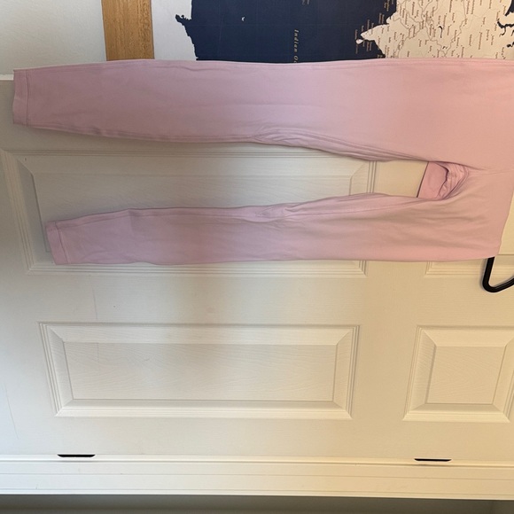 Lululemon Pink Organza Align HR Pants - Picture 4 of 6